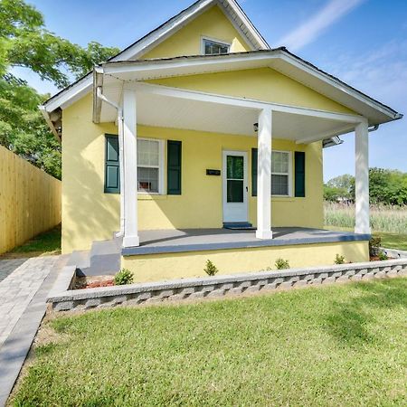 Charming Newport News Cottage Less Than 1 Mi To Ocean! Хамптън Екстериор снимка
