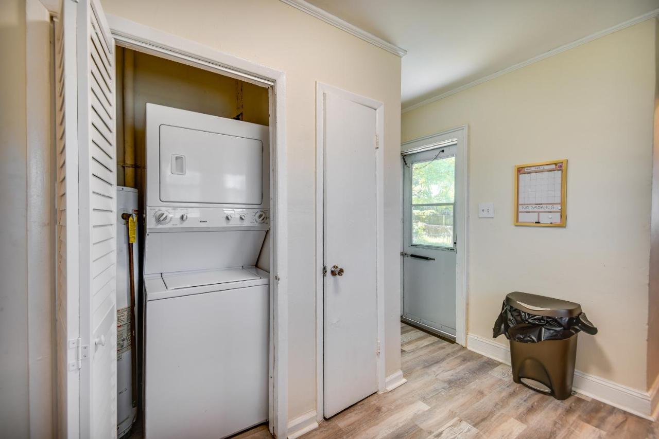 Charming Newport News Cottage Less Than 1 Mi To Ocean! Хамптън Екстериор снимка